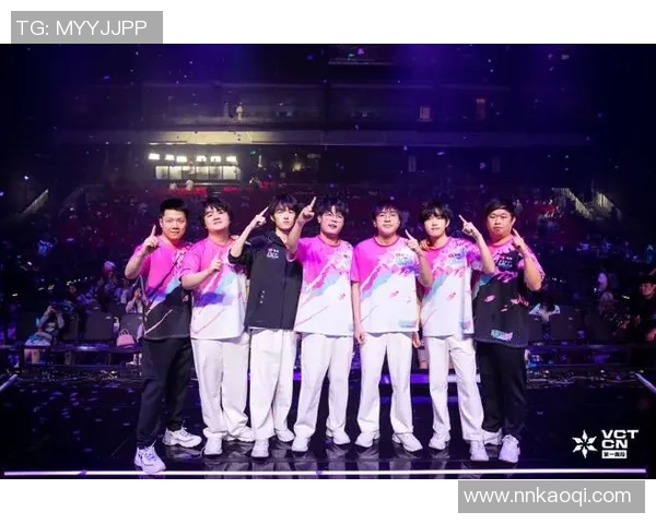 BLG凭借65分在大师赛积分榜上稳居第一其他战队紧追不舍