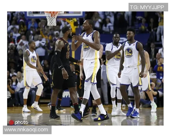 2015年勇士队常规赛辉煌历程与战绩分析